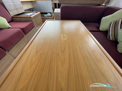 Sealine International F42 Motorboten 2011, met Volvo Penta motor, United Kingdom