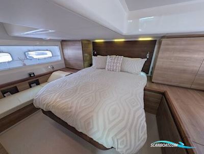 Sealine International SC47 Motorboten 2011, met Cummins motor, United Kingdom