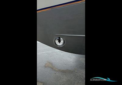 Sessa Oyster 38 Motorboten 2000, met Volvo Penta KAD44 motor, Duitsland