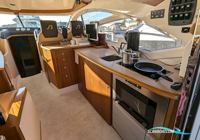 Skorgenes 445 Fly Motorboten 2009, met Volvo Penta D6 - 425 motor, Finland