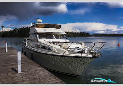 Storebro Royal Cruiser 36 Motorboten 1988, met Volvo Penta Tamd 61 A (300 hp) x 2 motor, Finland