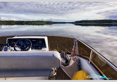 Storebro Royal Cruiser 36 Motorboten 1988, met Volvo Penta Tamd 61 A (300 hp) x 2 motor, Finland