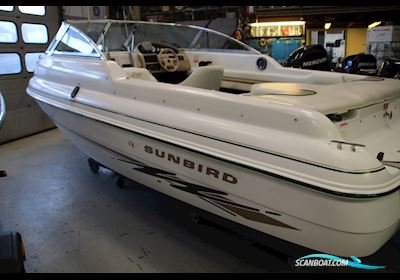 Sunbird 200 Cuddy Motorboten 1998, met Indenbords m. Z-Drev motor, Denemarken