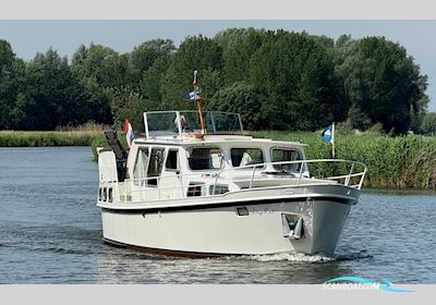 Super Lauwersmeer 11.20 AK Cabrio Motorboten 1980, met Mercedes motor, The Netherlands