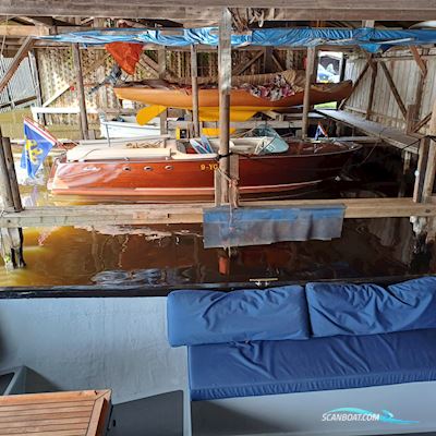 Swiss Craft Riviera Runabout Motorboten 1962, met Chevy motor, The Netherlands