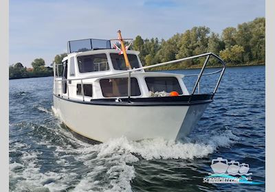 Tjeukemeer 11.00 AK Motorboten 1980, met craftsman motor, The Netherlands