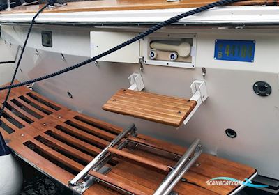 Trojan Yacht 25 Express Motorboten 1974, met Mercruiser Black Scorpion motor, België