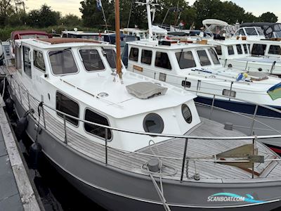 Tukkervlet Salon Motorboten 1975, met Mercedes motor, The Netherlands