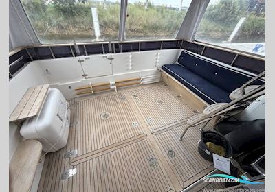 Unique Nord West 390 Motorboten 2006, met Volvo Penta D6 350A-B AQ/PS motor, United Kingdom