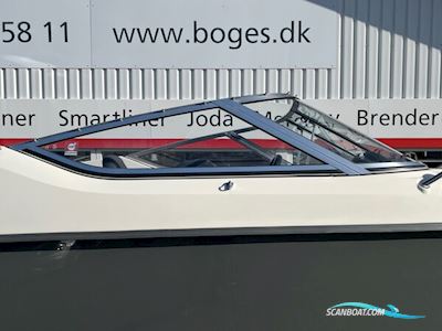 Uttern D62 med F115 Mercury-EFI 4 takt og Buggi bådtrailer Motorboten 2014, met Mercury motor, Denemarken