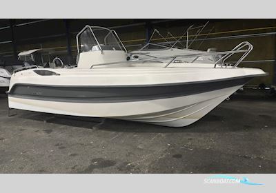 Uttern S64 Motorboten 2012, met Mercruiser motor, Sweden