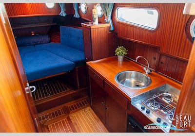 Valkvlet 11.30 OK Motorboten 1994, met Ford 2725E - 6,2 l. motor, The Netherlands