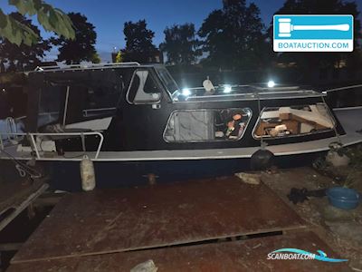 WATERLAND 750 Motorboten 1982, met Peugeot motor, The Netherlands