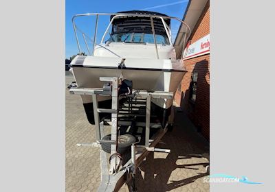 Worldcat Glacier Bay Catamaran Isle Runner 2270 m/2 Stk. Suzuki F140 hk og Float-on Alutrailer Motorboten 2025, met Suzuki motor, Denemarken