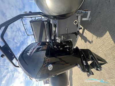 Zodiac Pro 5.5 Rib Motorboten 2022, met Mercury motor, United Kingdom
