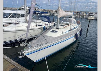 Comfortina 38 (1990) Motorsailer 1990, with Volvo Penta D1-30 engine, Denmark