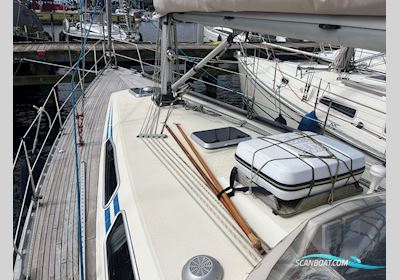 Comfortina 38 (1990) Motorsailer 1990, with Volvo Penta D1-30 engine, Denmark