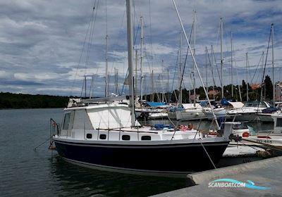 Ferretti Altura 33 Motorsailer 1982, with Mercedes Nanni 240d engine, Croatia