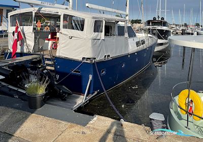 Lancer 72” Motorsailer 1985, with Mercedes OM402L engine, Denmark