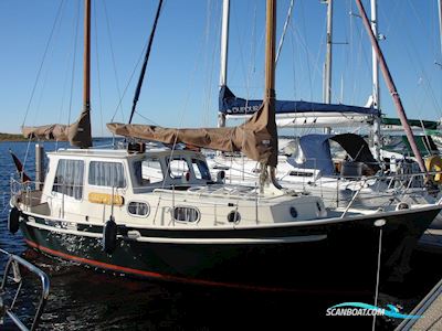 Smelne Veenje Kotter 980 Motorsailer 1976, with Peugeot Indenor engine, The Netherlands