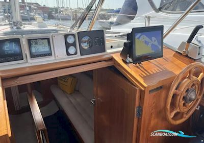 Lm 28 Motorseglar 1987, med Volvo Penta D1-30F motor, Danmark