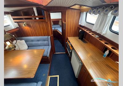 Nauticat 33 Motorseglar 1977, med Volvo Penta MD 21 A motor, Danmark