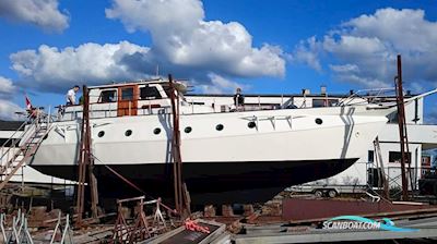 Pilothouse Motorsejler 49 Motorseglar 1976, med Perkins
 motor, Danmark