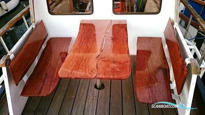 Pilothouse Motorsejler 49 Motorseglar 1976, med Perkins
 motor, Danmark