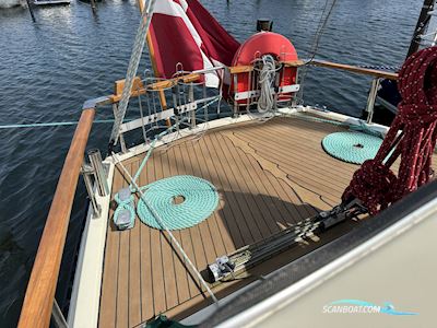 Coronet Elvstrøm 38 Motorsegler 1978, mit Yanmar 4JHAE
 motor, Dänemark