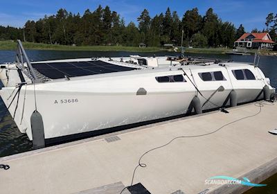 Catamaran Saara Motorzeiler 2007, met Equipped With Twin 20 hp Tohatsu Outboard Motors. motor, Sweden