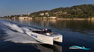 Canados Heritage 36 Multi hull boat 2026, with Mercury Verado V8 4-Temps – 250 ch engine, Italy