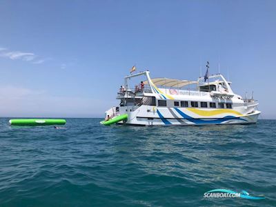 Commercial Trimaran Multi hull boat 2002, with Doosan L-126Tih engine, Spain