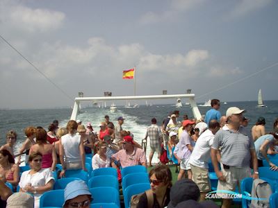 Commercial Trimaran Multi hull boat 2002, with Doosan L-126Tih engine, Spain