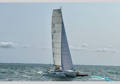 Dragonfly 28 Performance Multi hull boat 2017, with Honda engine, France