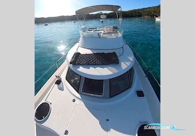 Fountaine Pajot Greenland 34 Multi hull boat 2004, with 4JH3-DTE 110 CV diesel engine, France