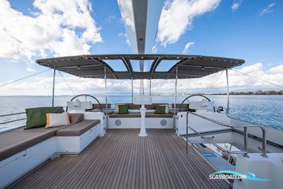 Lagoon 620 NEO Multi hull boat 2012, with Yanmar 4LV150 engine, France