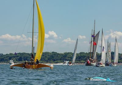 Newick Val Trimaran Multi hull boat 1980, with 2022 - Yamaha 8hp ‘High Trust’ engine, Poland