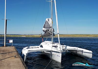 Corsair 24 Mk II Multihull boten 2006, met Tohatsu Sailpower motor, Duitsland