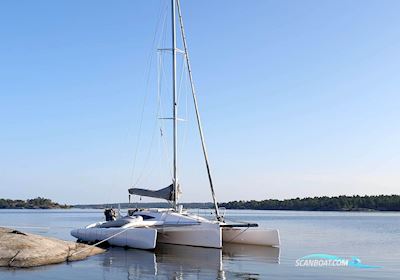 Corsair Cruze 970 XL Multihull boten 2015, met Yamaha FT9.9 motor, Sweden