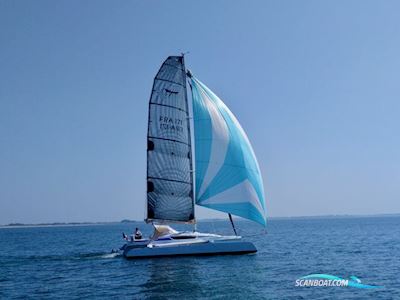 Dragonfly 28 Performance Multihull boten 2017, met Honda motor, France