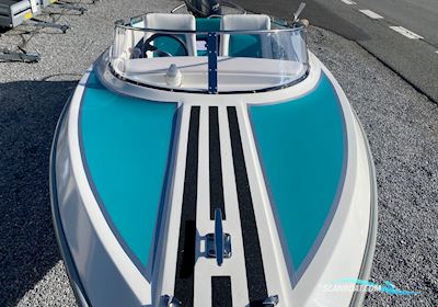 Dateline Bikini Outboard Powerboat 1990, with Yamaha engine, Denmark