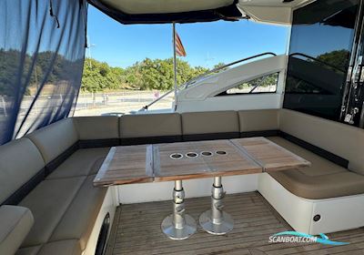 Princess V52 Powerboat 2011, with Volvo D112 engine, France