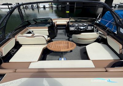 Sea Ray 210 Spx - Black Edition Powerboat 2017, with Mercruiser engine, Denmark