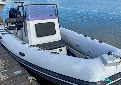 Brig 700 Navigator Rubberboten en ribs 2015, met Evinrude E-Tec 225 H.O motor, Finland