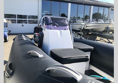 Brig F420T Falcon Tender Rubberboten en ribs 2019, met Yamaha F30Betl motor, Denemarken