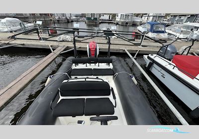 Brig Navigator 700 Rubberboten en ribs 2015, met Evinrude motor, Sweden