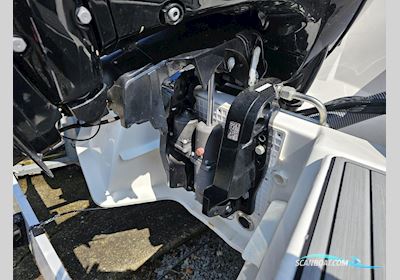 Brig Ribs Eagle 580 Rubberboten en ribs 2017, met Suzuki motor, United Kingdom