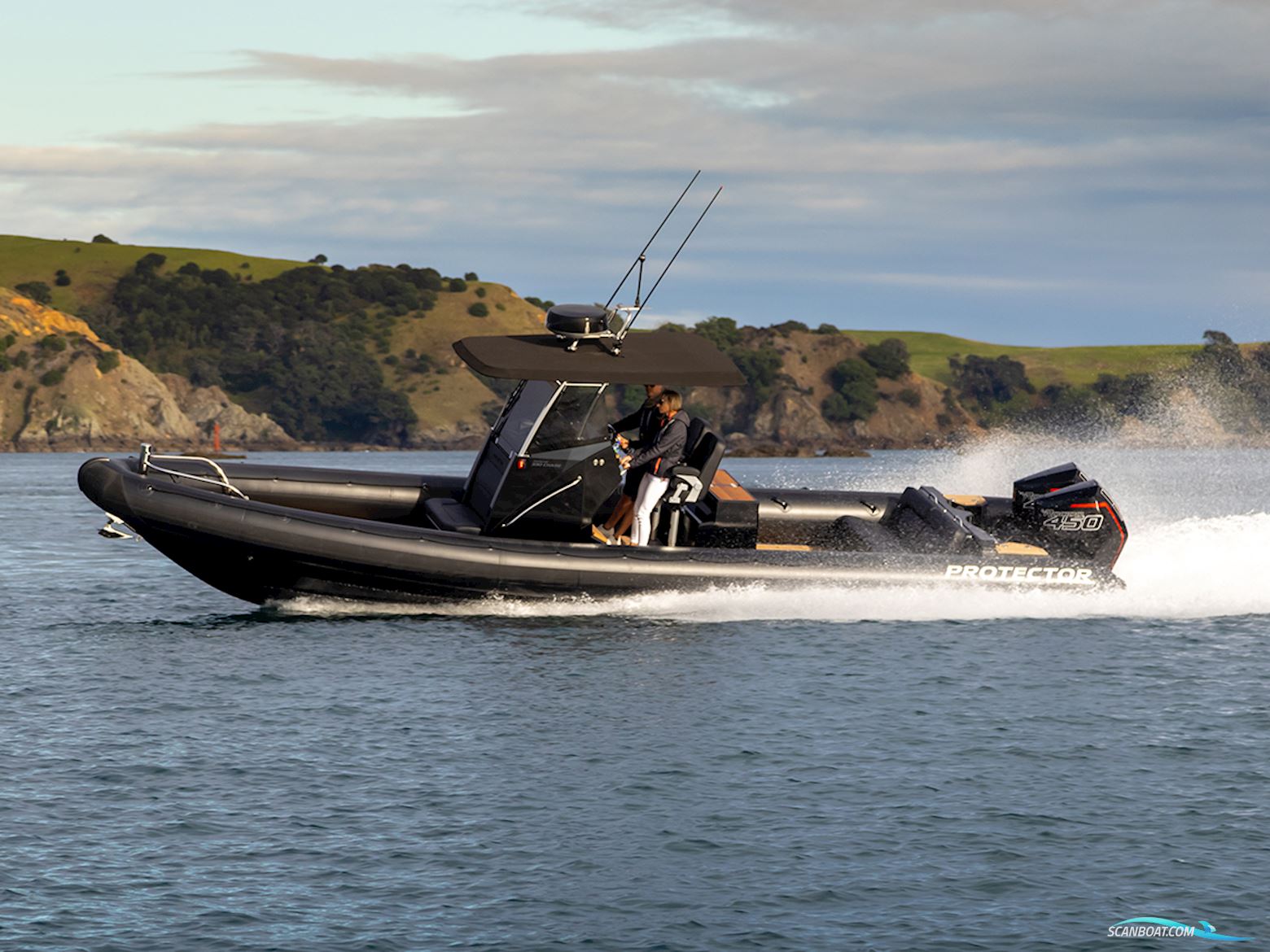 Protector 330 Chase CC Rubberboten en ribs 2021, met Mercury motor, Sweden