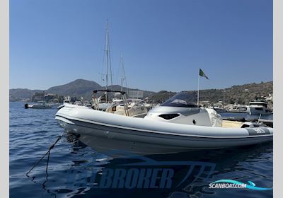 Sacs STRIDER 11 Rubberboten en ribs 2010, met Mercury VERADO L6 motor, Italië