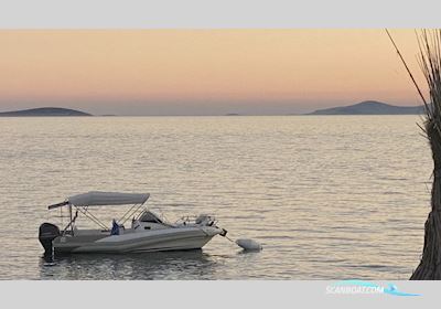 Zodiac NZO 700 Cabin Rubberboten en ribs 2016, met Yamaha 6CE motor, Kroatië